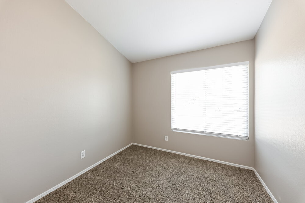 Building Photo - 5720 W Wagoner Rd