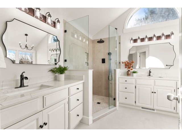 Building Photo - 7766 Park Ridge Cir