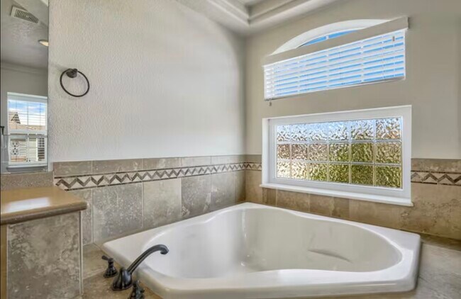 Building Photo - 10904 Cascading Spring Cir