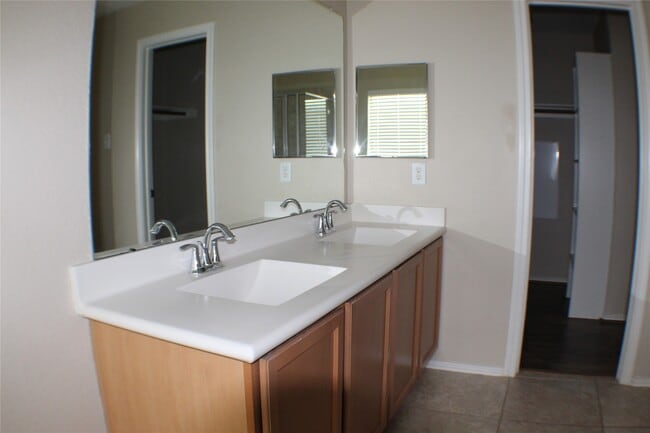 Building Photo - 6431 Densberry Ln