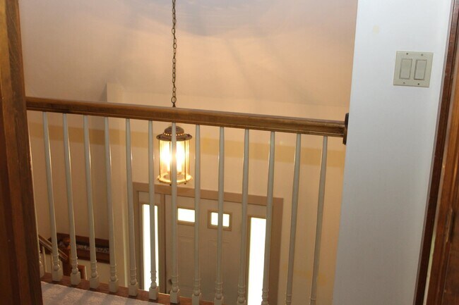 Building Photo - 331 Shore Dr