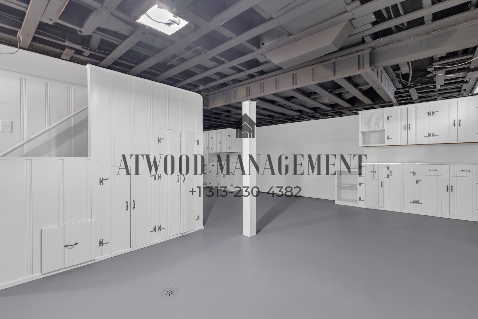 Building Photo - This beautifully updated 4-bedroom, 2-bath single-family home is ready for move-in!