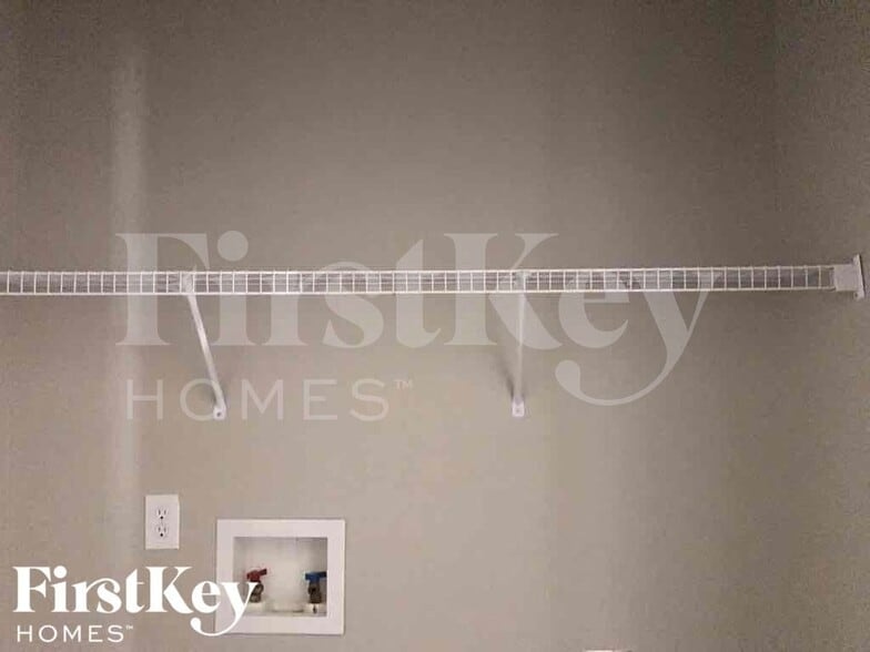 Building Photo - 3750 Wharton Dr