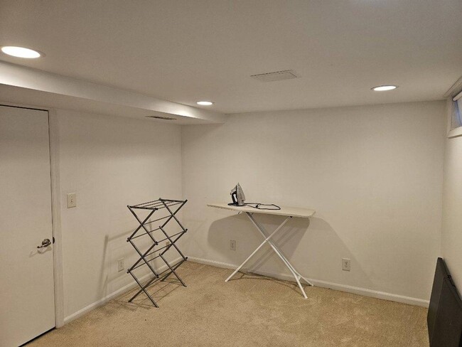 Building Photo - 2599 Scioto View Ln