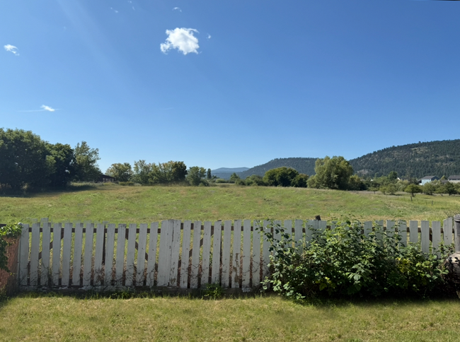 Building Photo - 3 Bed, 2.5 Bath Kalispell Townhome