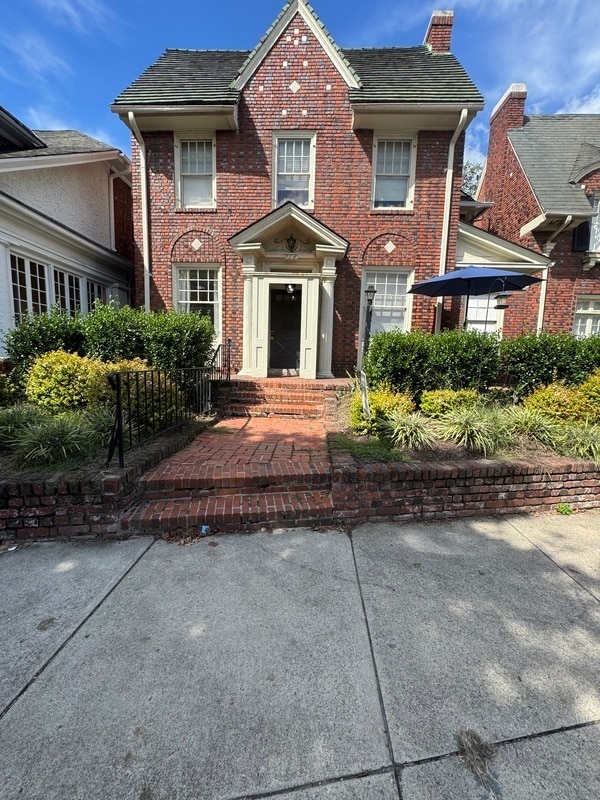 Building Photo - 712 N Arthur Ashe Blvd