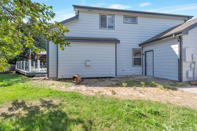 Building Photo - 2152 Holyoke Ln