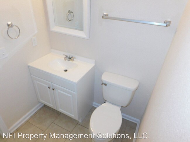 Building Photo - 3 br, 1.5 bath House - 5820 Sanders Street...