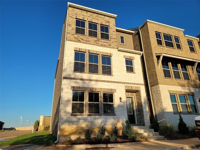 Building Photo - 124 Settlers Wy