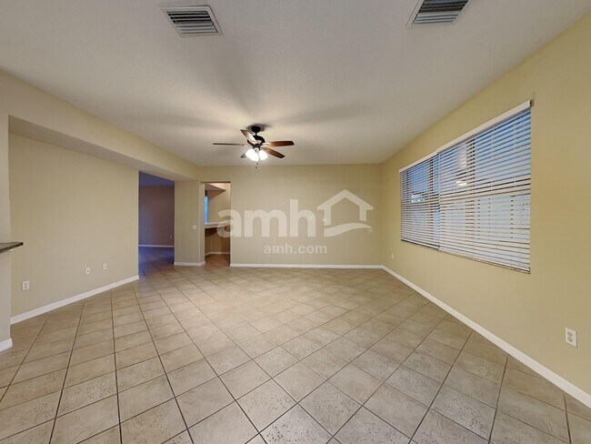 Building Photo - 10618 Bamboo Rod Cir