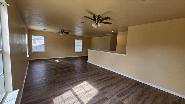 Building Photo - 22135 Greengate Dr