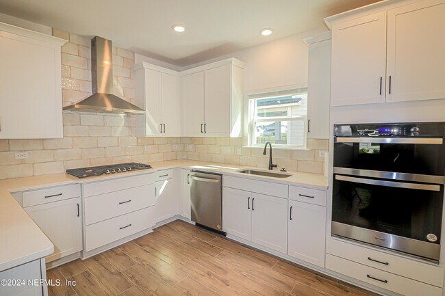 Building Photo - 483 Stargaze Ln