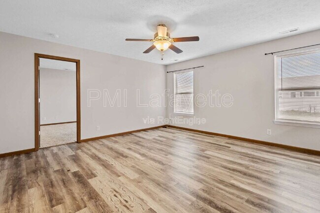 Building Photo - 2361 Maxwell Dr