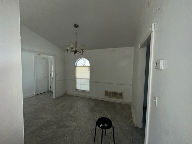 Building Photo - 6565 Arancio Dr W