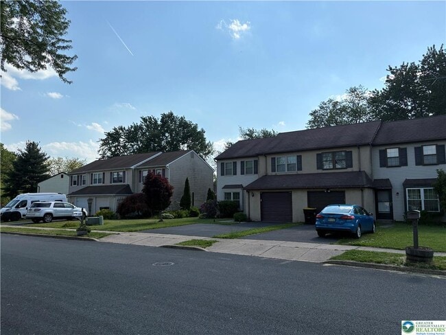 Building Photo - 167 Sunshine Dr