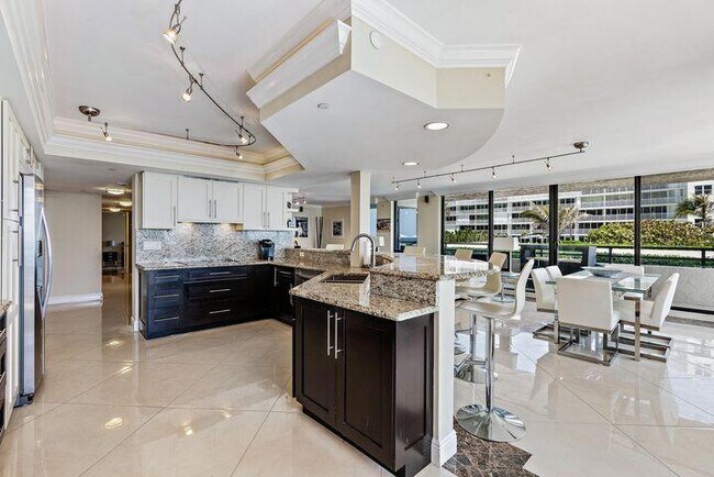 Building Photo - 3560 S Ocean Blvd