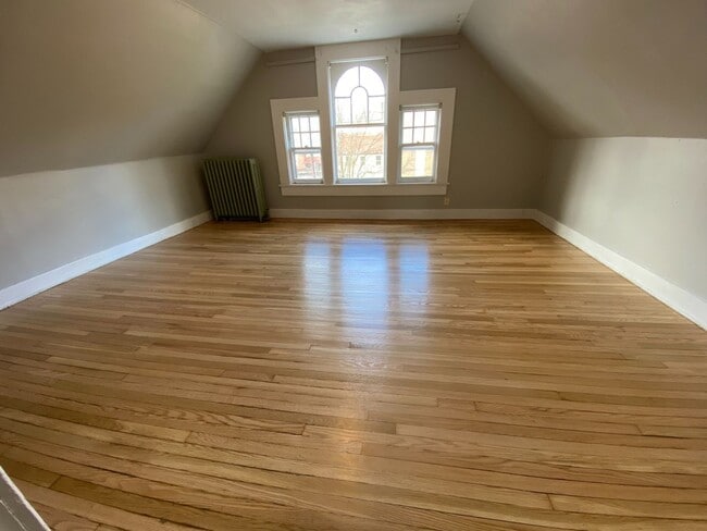 Building Photo - 342-344 Campbell Street