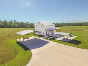 Building Photo - 1275 Castlewood Rd