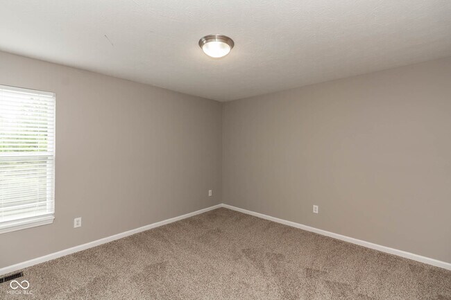 Building Photo - 7646 Sand Run Ct