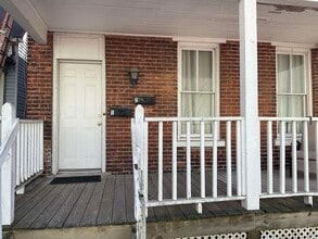 Building Photo - 1221 Wall St