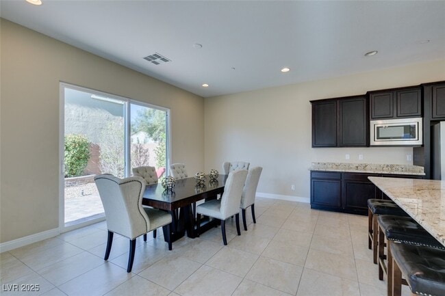 Building Photo - 1919 Foro Romano St