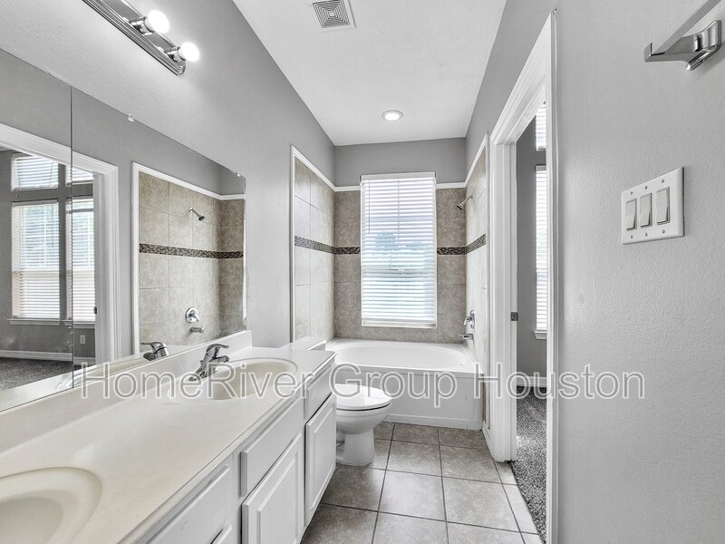 Building Photo - 12506 Panther Pl Dr