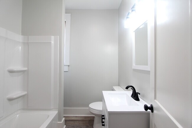 Building Photo - 4753 2nd Ave N