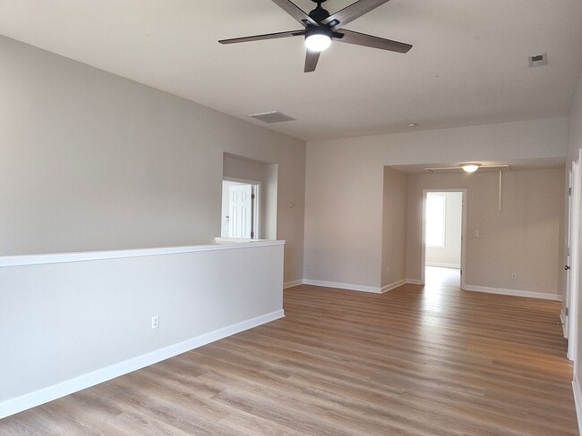 Building Photo - Stunning 2 Story, 4 Bedroom, 4.5 Bath Home Located in the Bridgemill Community in SC!