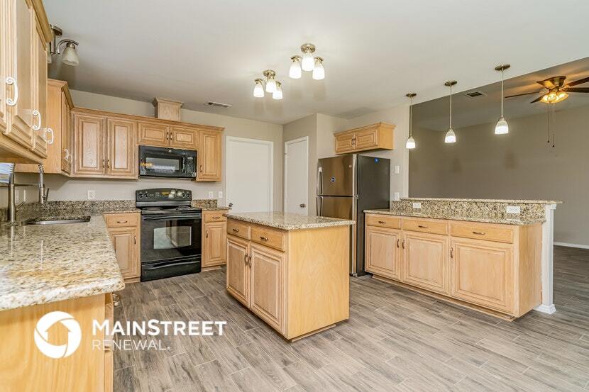 Building Photo - 8015 Splitrail Ct