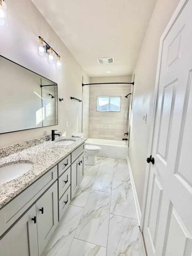 Building Photo - Home for Lease