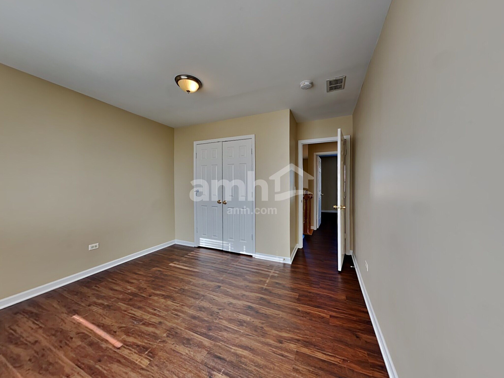 Building Photo - 2123 Red Oak Dr
