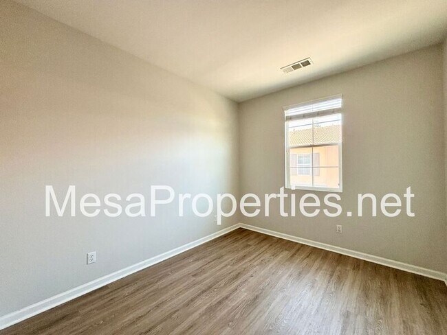 Building Photo - 2922 E Via Fiano