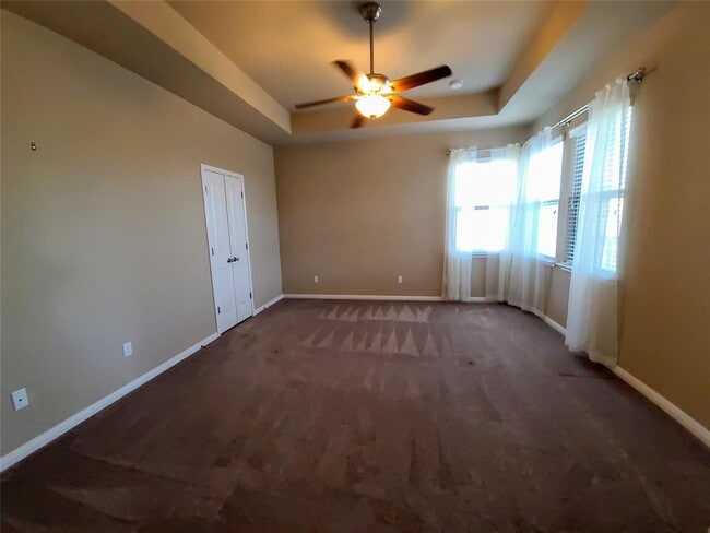 Building Photo - 826 Hot Spring Valley