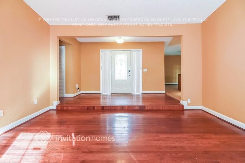 Building Photo - 765 Ryanwood Dr