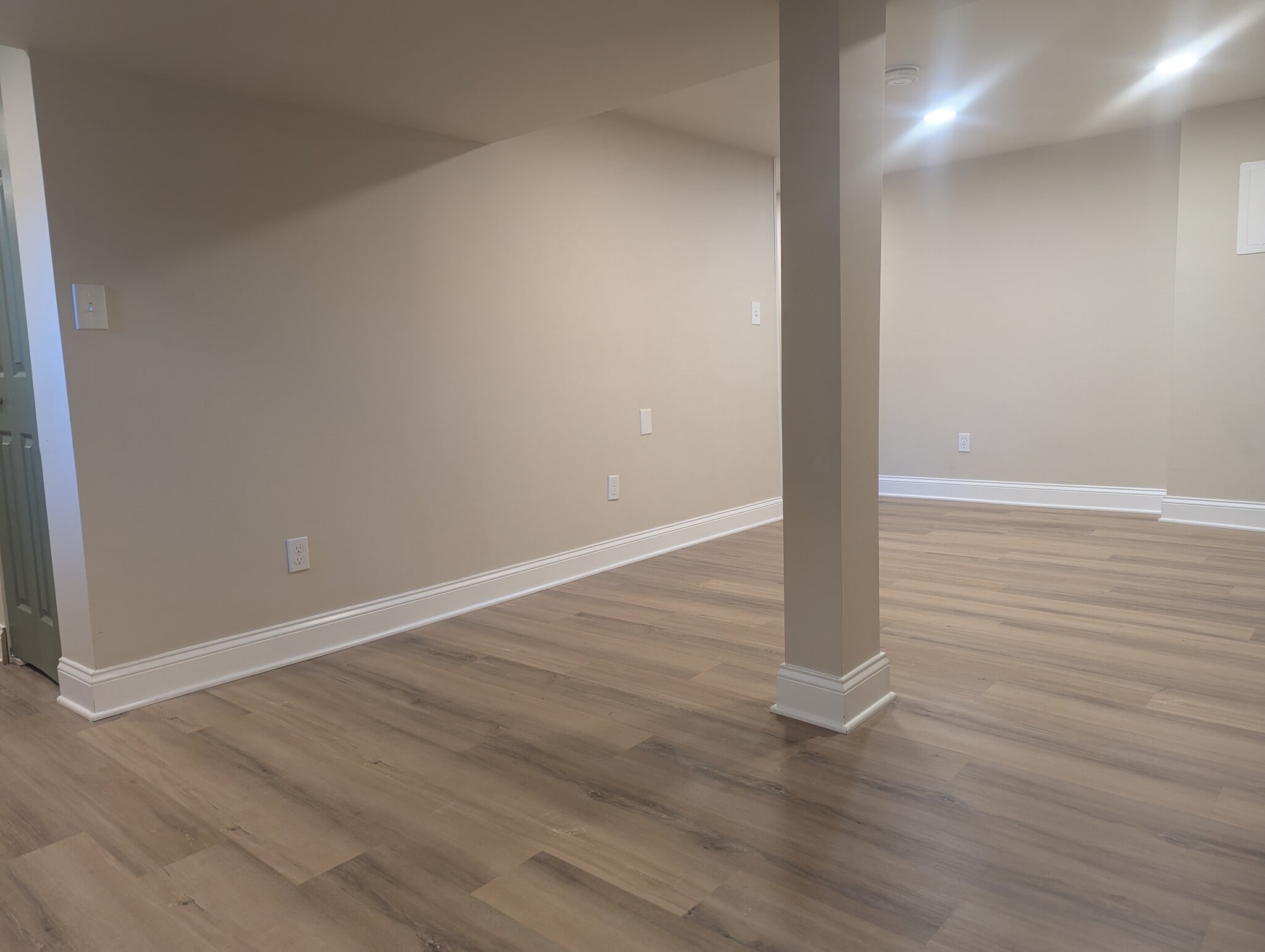Living room - 6504 Hansford St