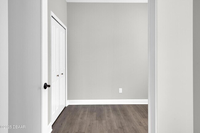 Building Photo - 906 Coral Reef Way