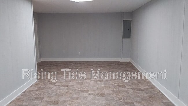 Building Photo - 508 Wood Terrace NE