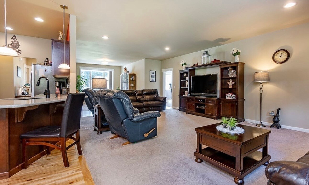 Building Photo - 26608 12th Dr NW