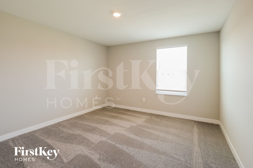 Building Photo - 2344 S Carlota Dr