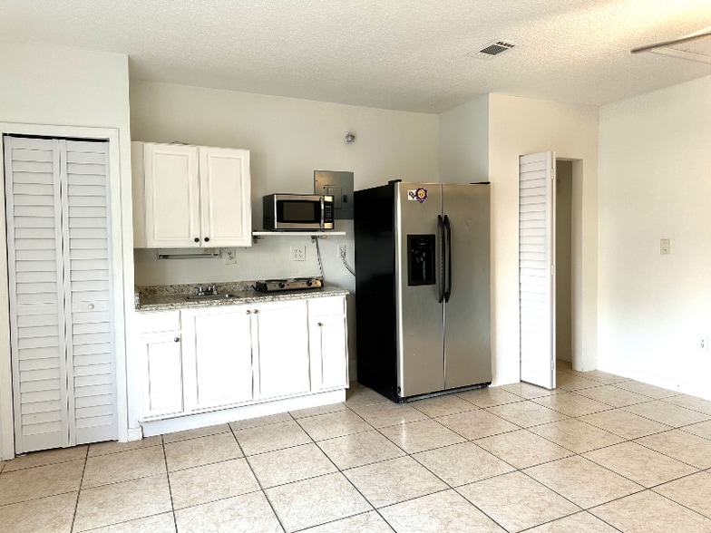 Building Photo - 2633 Ginger Mill Blvd