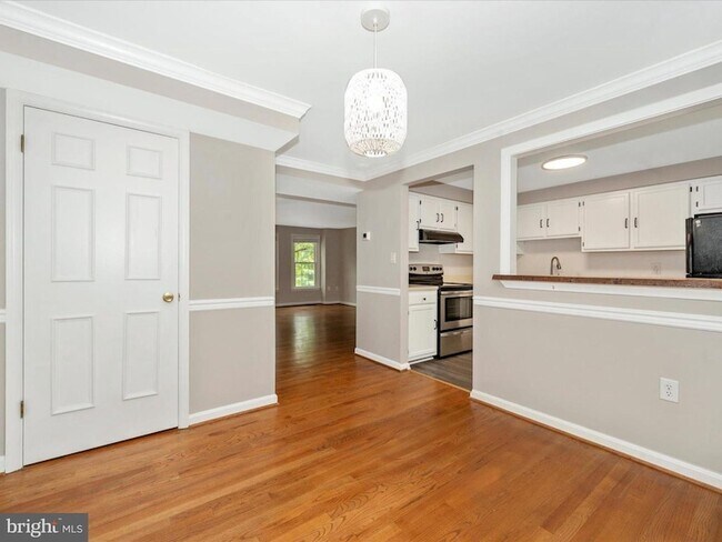 Building Photo - 112 Bracken Ct