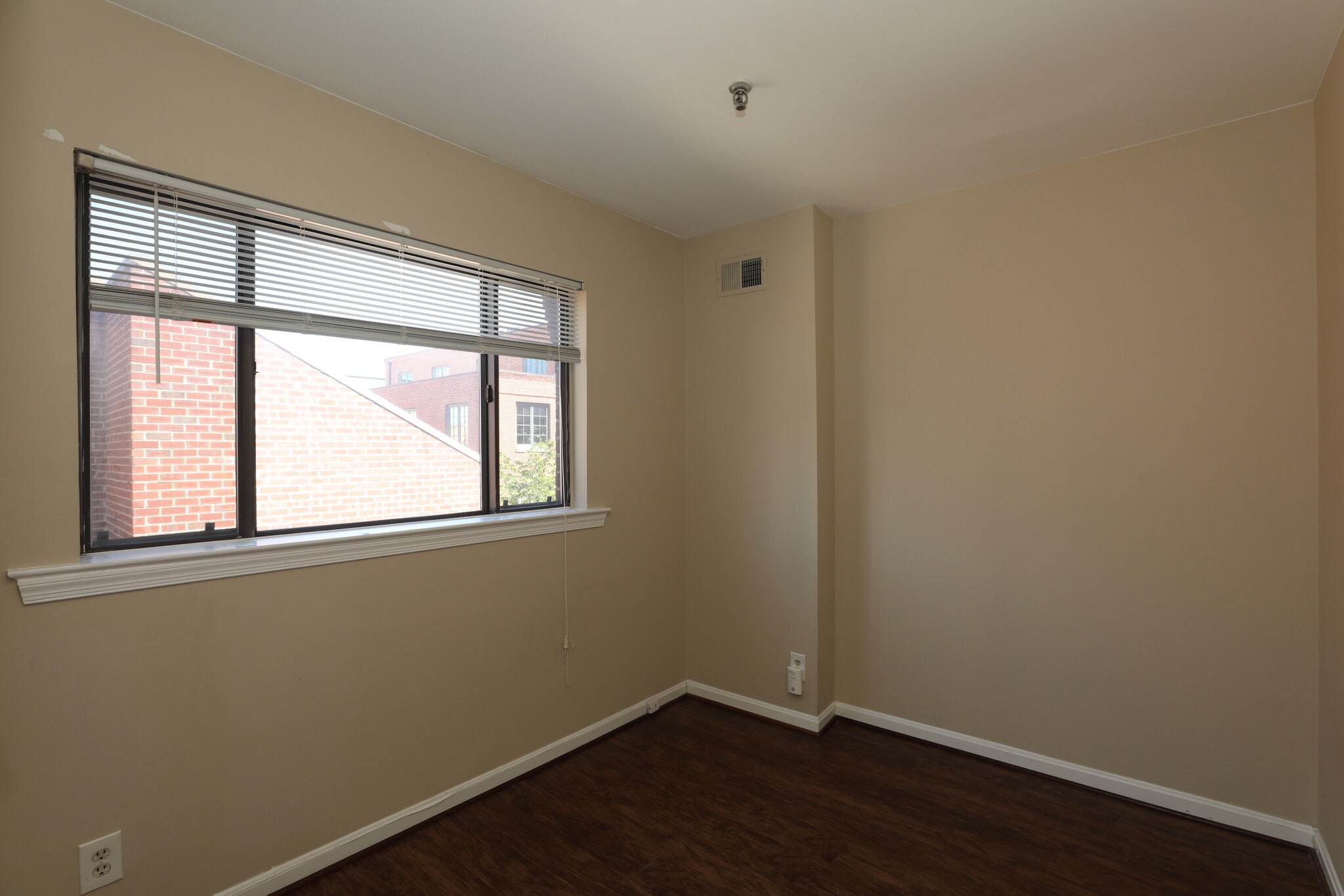 Building Photo - 1071 Paper Mill Ct NW