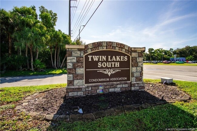 Building Photo - 6531 SE Federal Hwy