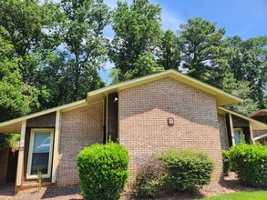 Building Photo - 33A / 33B  IL Rental