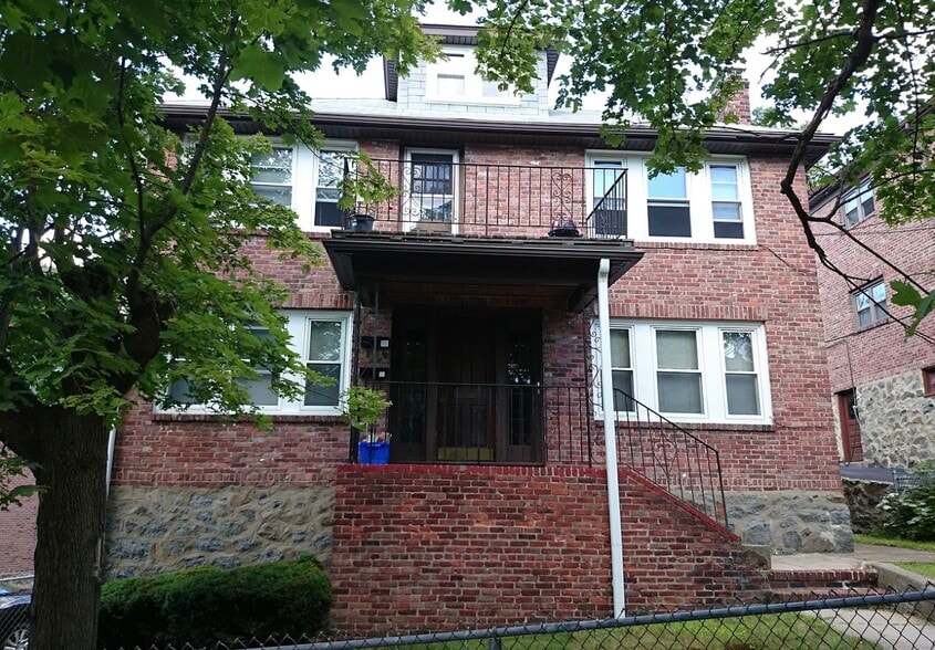 Building Photo - 21 Wiltshire Rd