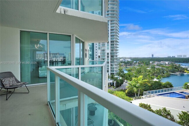 Building Photo - 250 Sunny Isles Blvd