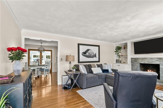 Building Photo - 60 Knollwood Cir