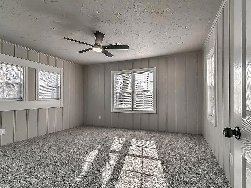 Master bedroom - 2200 NW 33rd St