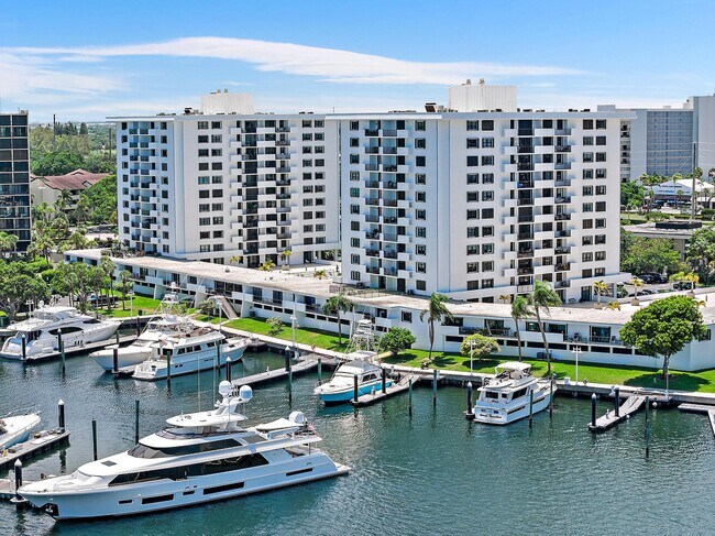 Building Photo - 1208 Marine Way