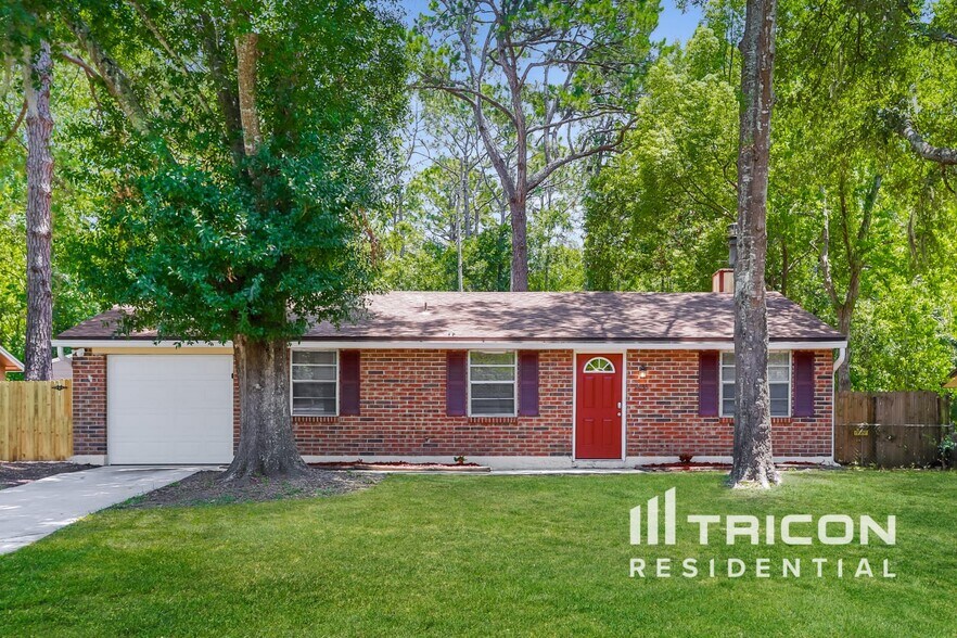 Primary Photo - 2846 Tanglewood Blvd